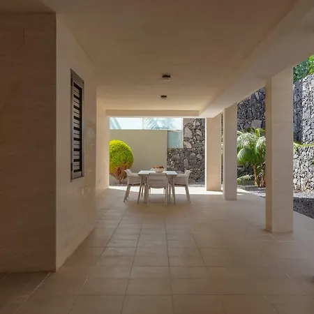 Caldera, Las Americas Villa